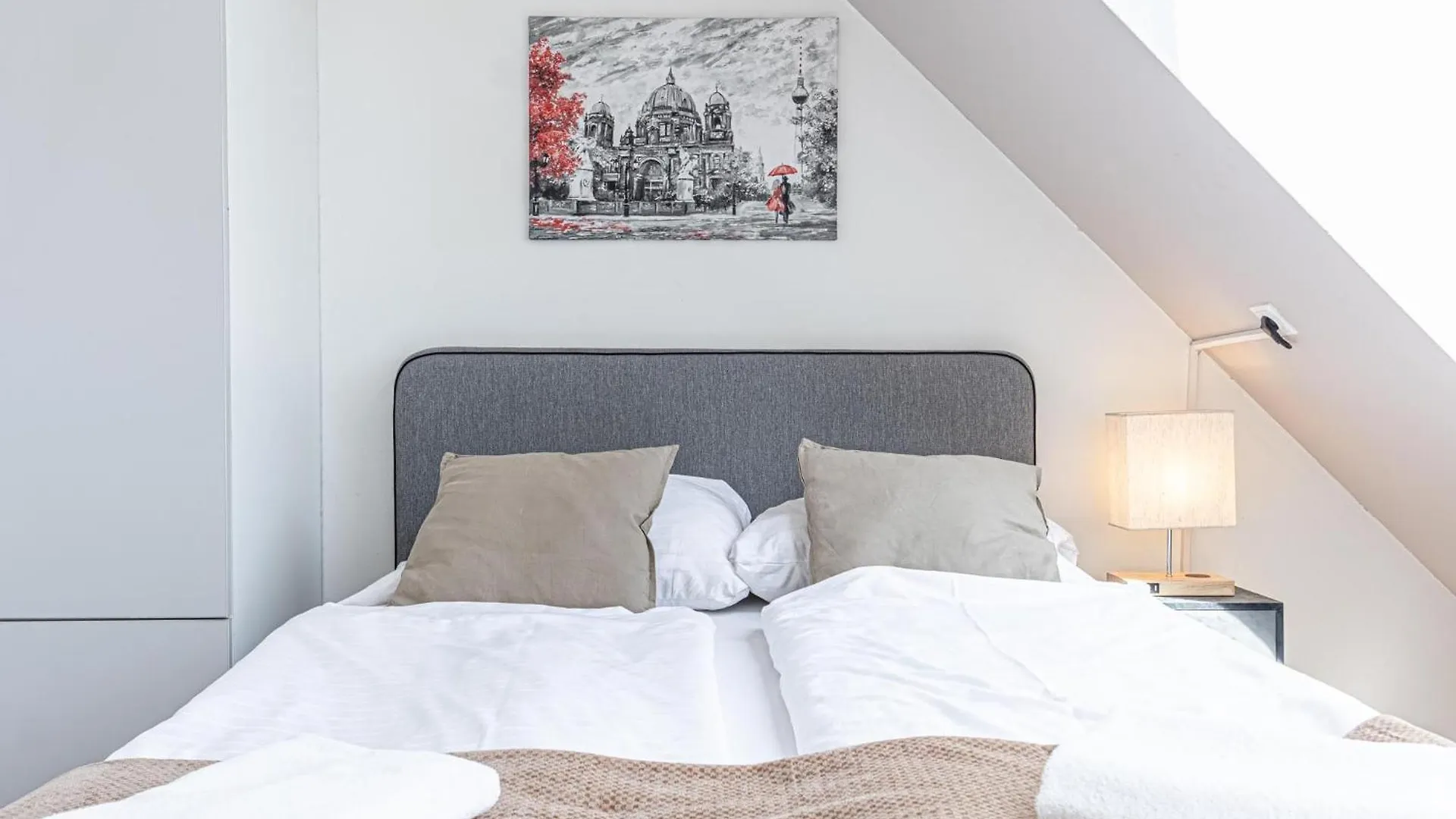 Stunning 12Br Shared -Floor Perfect For 24 People Group Apartment Vienna