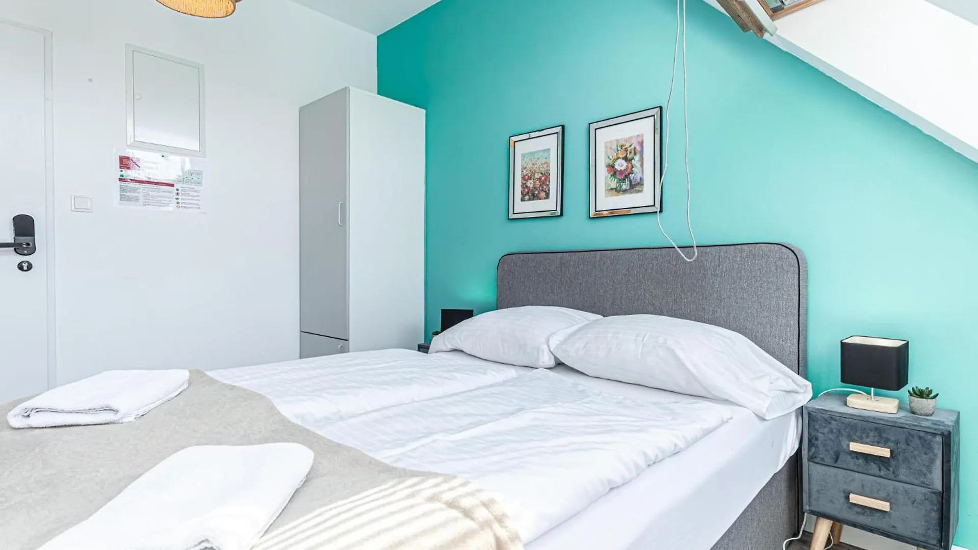 Stunning 12Br Shared -Floor Perfect For 24 People Group Apartment Vienna Austria