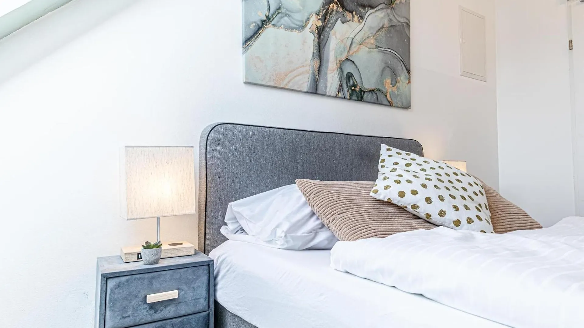 Stunning 12Br Shared -Floor Perfect For 24 People Group Apartment Vienna