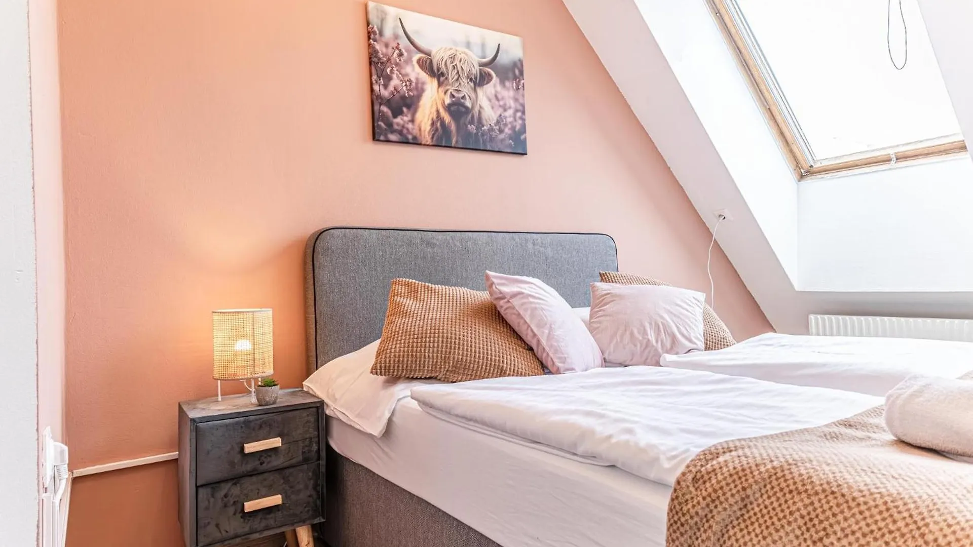 Stunning 12Br Shared -Floor Perfect For 24 People Group Apartment Vienna